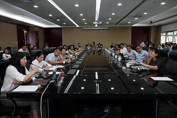 陆港集团举办“公司法律风险防...